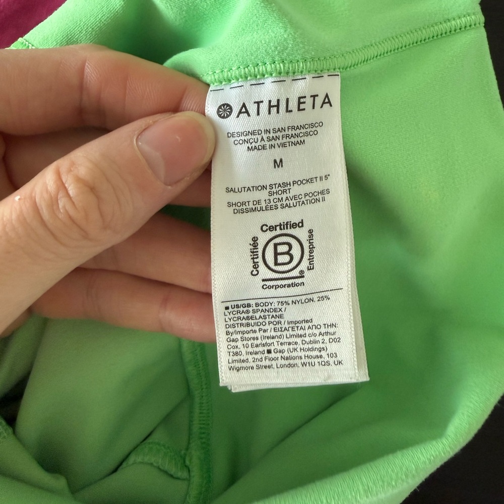 Athleta Salutation Stash Pocket II 5 inch shorts in Lime Green size Medium - Picture 5 of 5